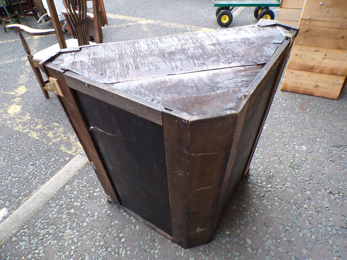 Georgian oak corner cupboard