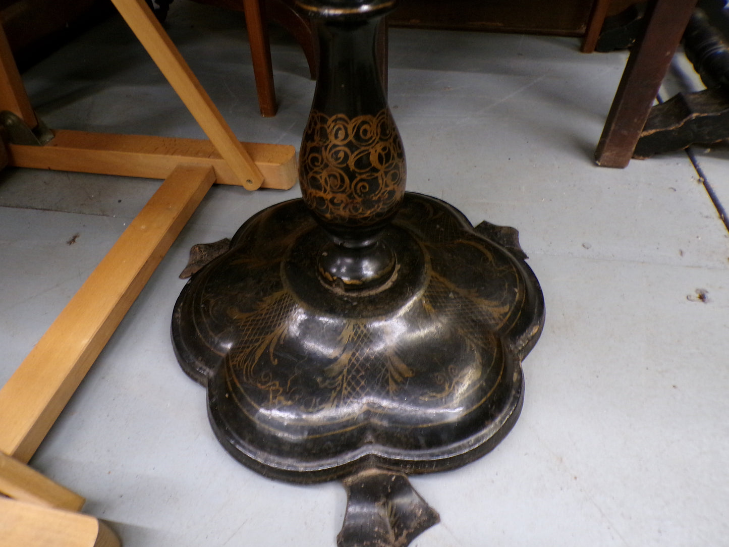 Georgian/Early Victorian tilt top papier mache and mother of pearl table