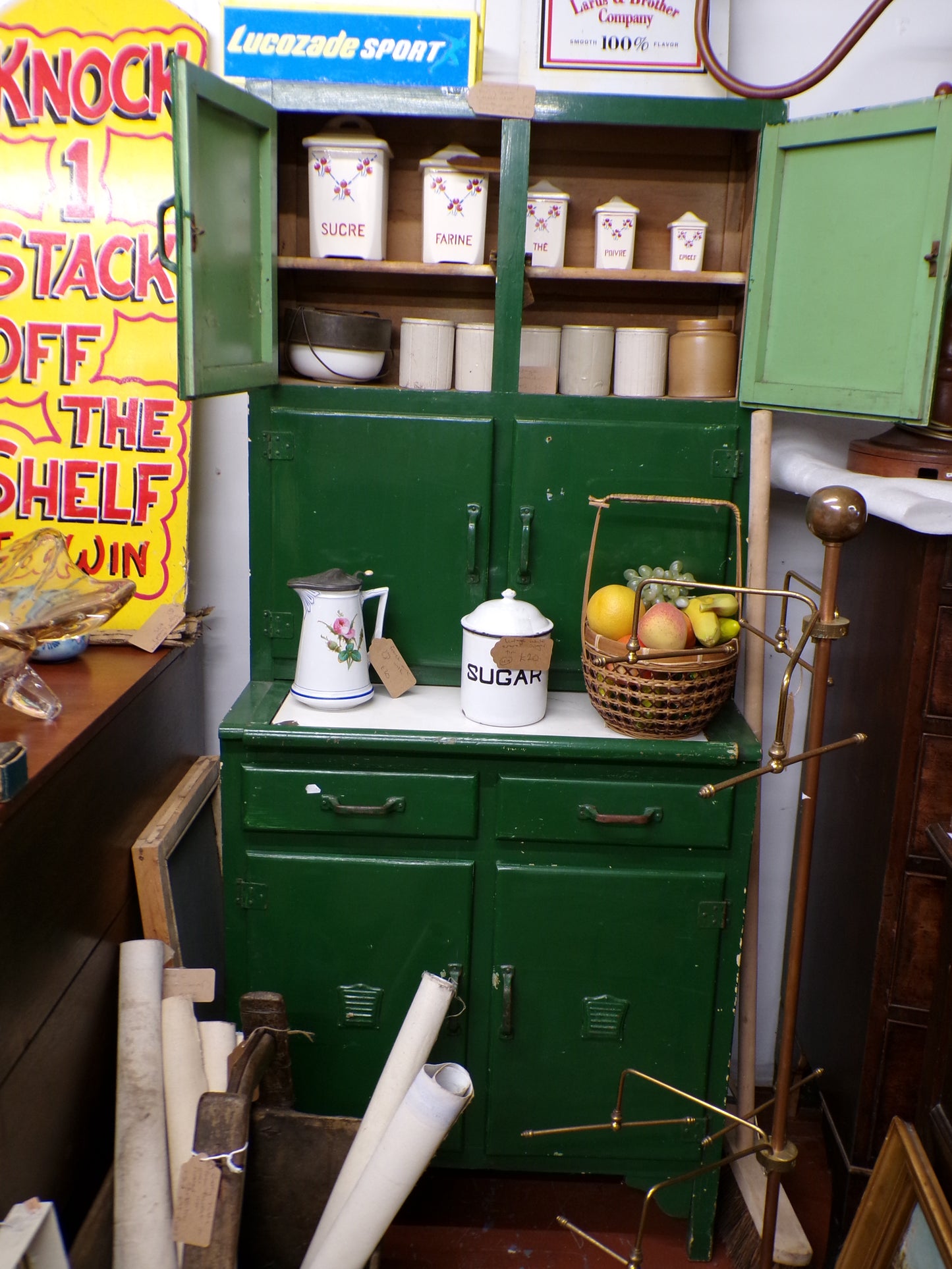 Kitchen cupboard