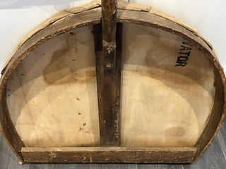 Antique hop scuppet