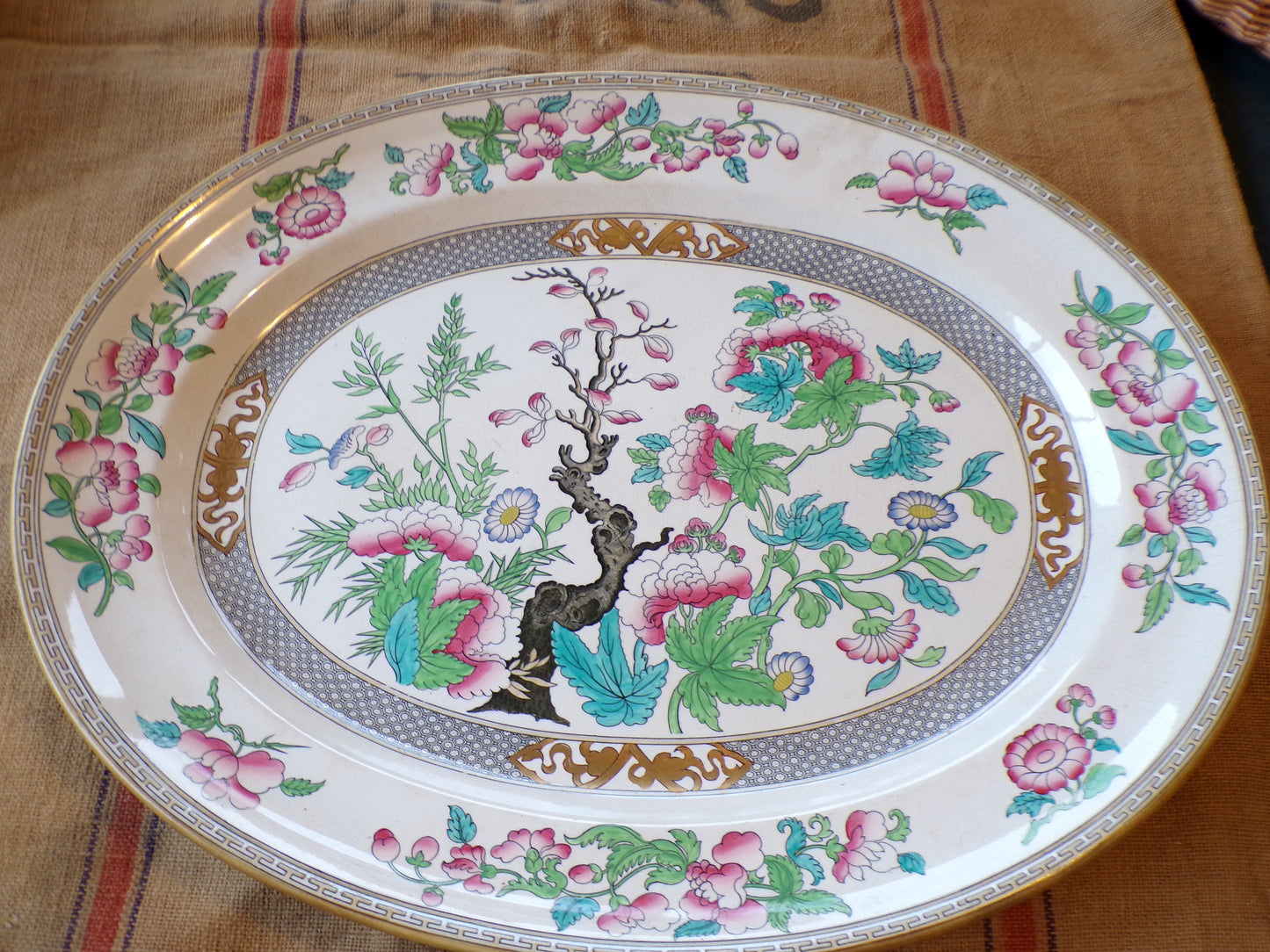 Large sized meat platter antique. Indian tree pattern