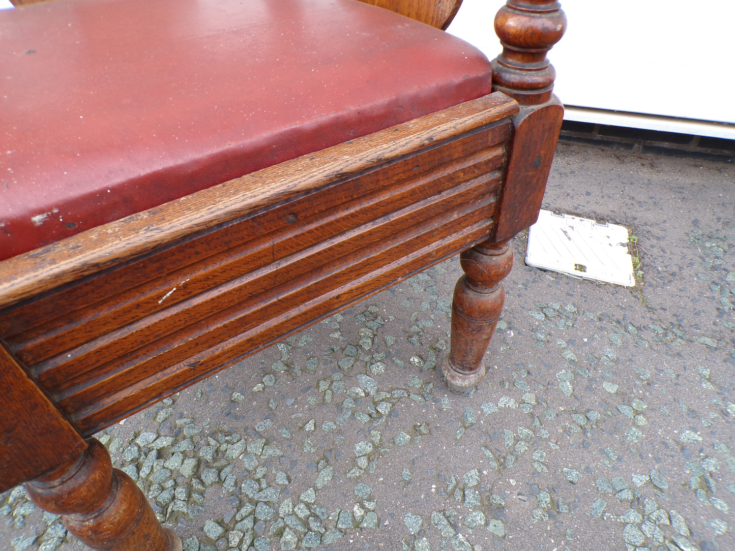 Victorian oak corner chair