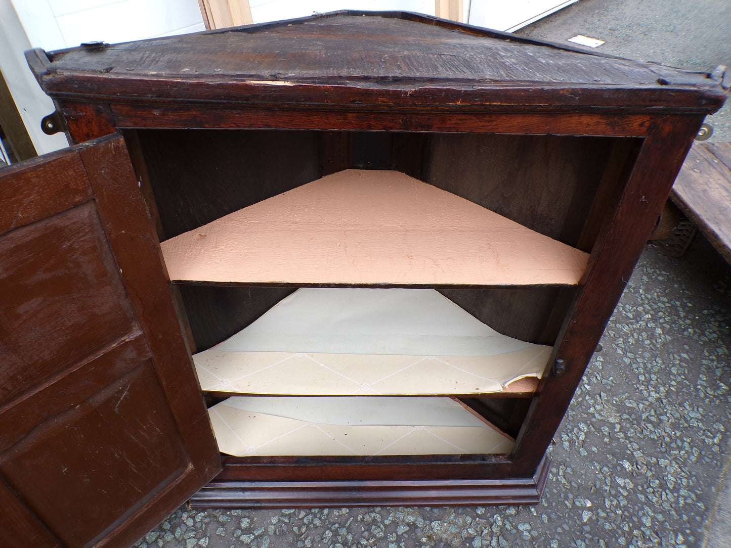 Georgian oak corner cupboard